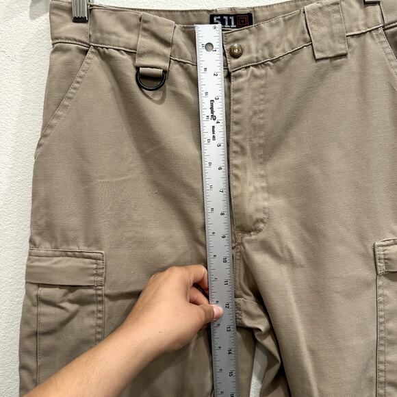 5.11 Tactical Series Size 32 Unisex Cargo Pants Tan Outdoors Workwear Combat EUC - Picture 5 of 7